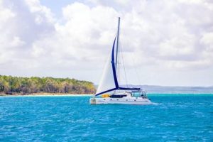 New boat charter to explore the beautiful Fraser Coast!