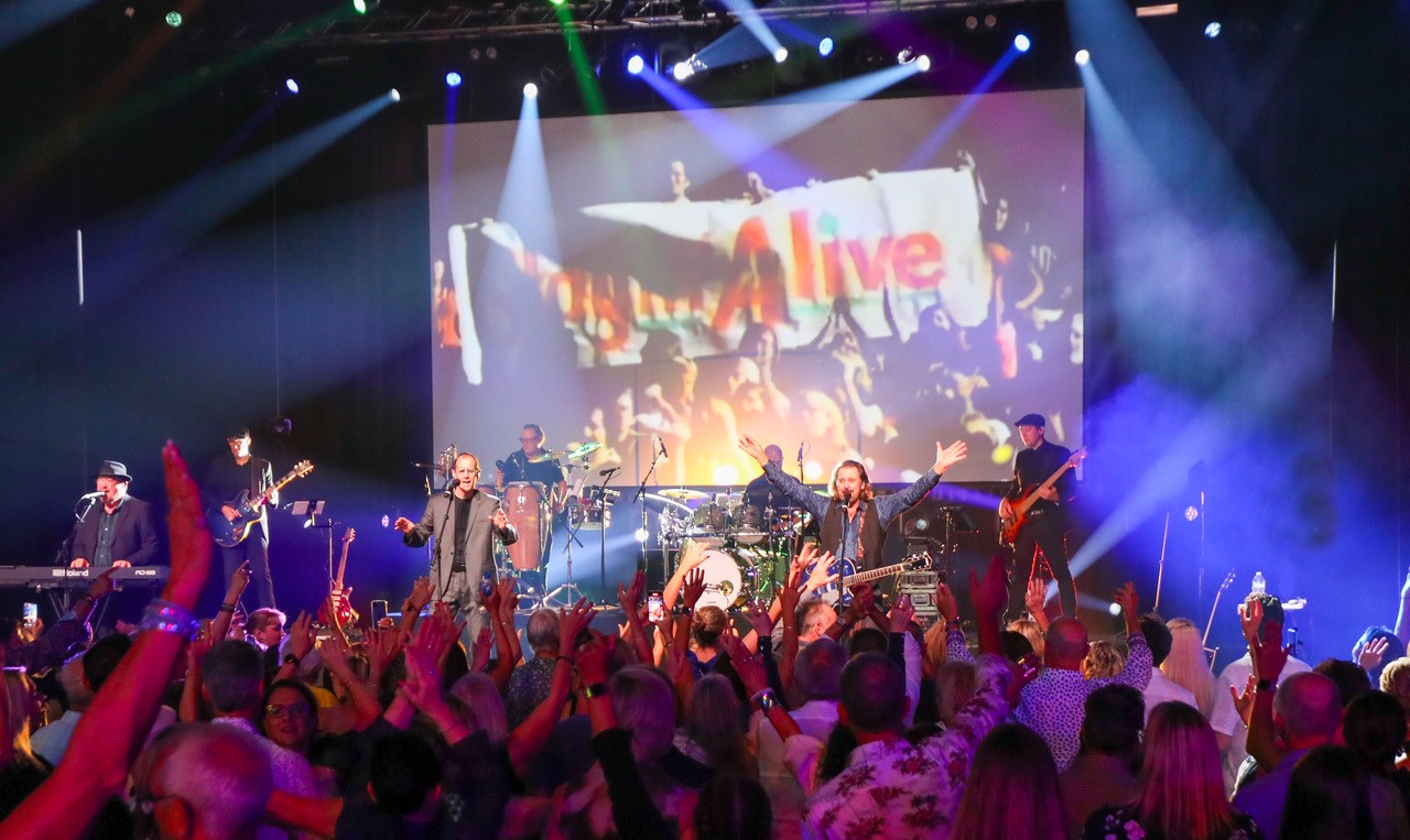 Best of the Bee Gees performing hits from the album Saturday Night Fever